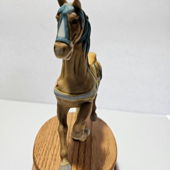Willitts Musical Carousel Horse with Angel Wood Base Plays Carousel Waltz 60 - Picture 13 of 16